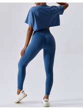 Load image into Gallery viewer, Cropped Round Neck Short Sleeve Active Top