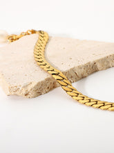 Load image into Gallery viewer, Thick Curb Stainless Steel Chain Bracelet with Pearl