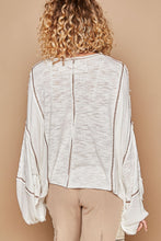 Load image into Gallery viewer, POL Round Neck Contrast Stitching High-Low Top