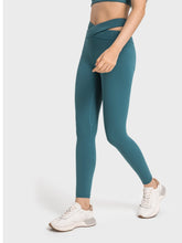Load image into Gallery viewer, 7255 Crisscross Cutout Sports Leggings