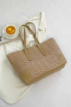 Load image into Gallery viewer, Chevron Straw Tote Bag