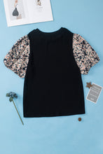 Load image into Gallery viewer, Plus Size Printed Short Sleeve Blouse
