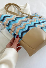 Load image into Gallery viewer, Chevron Straw Tote Bag