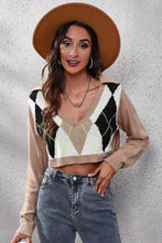Load image into Gallery viewer, Geometric Long Sleeve Cropped Sweater