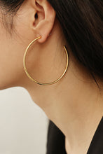 Load image into Gallery viewer, Find You Well C-Hoop Single Earring