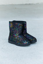 Load image into Gallery viewer, Forever Link Multicolored Sequin Snow Boots