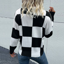 Load image into Gallery viewer, Checkered Light Weight Sweater