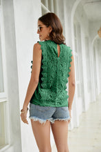 Load image into Gallery viewer, Lace Scalloped Keyhole V-Neck Tank