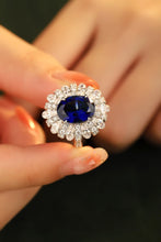Load image into Gallery viewer, 5 Carat Lab-Grown Sapphire Flower Shape Ring