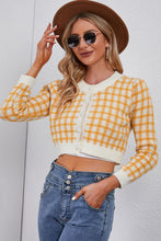 Load image into Gallery viewer, Plaid Buttoned Cropped Cardigan