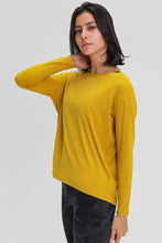 Load image into Gallery viewer, 1361 Loose Fit Sweat Wicking Active Top COLOR OPTIONS