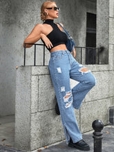 Load image into Gallery viewer, Distressed Slit Jeans