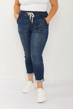 Load image into Gallery viewer, Judy Blue Full Size Drawstring Elastic Waist Jeans with Pockets