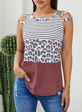 Load image into Gallery viewer, Color Block Shoulder Detail Tank