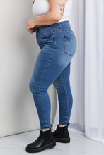 Load image into Gallery viewer, Judy Blue Full Size Cooling Denim Skinny Jeans