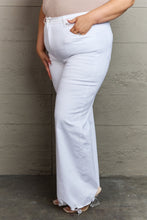 Load image into Gallery viewer, RISEN High Waist Wide Leg Jeans in White