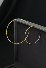 Load image into Gallery viewer, Find You Well C-Hoop Single Earring