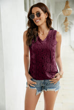 Load image into Gallery viewer, Lace Scalloped Keyhole V-Neck Tank