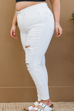 Load image into Gallery viewer, Judy Blue Victoria Mid-Rise Distressed Skinny Jeans