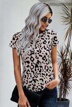 Load image into Gallery viewer, Leopard Print Tee