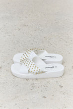 Load image into Gallery viewer, Forever Link Studded Cross Strap Sandals in White