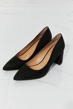 Load image into Gallery viewer, Qupid Point Toe Pumps in Black