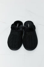Load image into Gallery viewer, Forever Link Cable-Knit Faux Fur Slipper