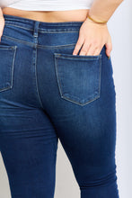 Load image into Gallery viewer, Kancan Full Size Skinny Jeans with Pockets