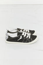 Load image into Gallery viewer, Forever Link On The Go Canvas Sneaker