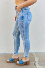 Load image into Gallery viewer, 1301 KANCAN Flattering Fit Light Wash High Waist Jeans
