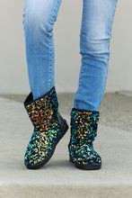 Load image into Gallery viewer, Forever Link Dazzle Me Multicolor Sequin Snow Booties