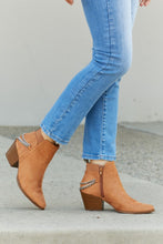Load image into Gallery viewer, Fortune Dynamic Westside Pointed Toe Chain Detail Ankle Booties