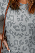 Load image into Gallery viewer, Leopard Round Neck Tee