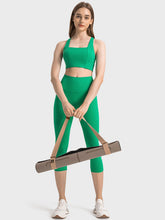 Load image into Gallery viewer, Scoop Neck Sports Bra