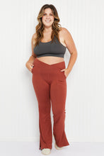 Load image into Gallery viewer, Going the Distance V-Waist Pocket Flared Rae Mode Yoga Pants