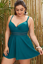 Load image into Gallery viewer, Plus Size Two-Piece Swimsuit