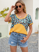 Load image into Gallery viewer, Leopard Waffle-Knit Short Sleeve Top