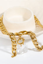 Load image into Gallery viewer, Acrylic Heart Pendant Curb Chain Necklace