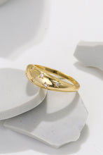 Load image into Gallery viewer, Inlaid Zircon Star Ring
