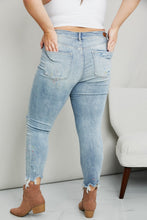 Load image into Gallery viewer, Judy Blue Full Size Confetti Distressed Boyfriend Jeans
