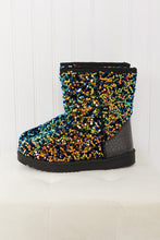 Load image into Gallery viewer, Forever Link Dazzle Me Multicolor Sequin Snow Booties