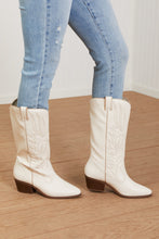 Load image into Gallery viewer, Mountain Fever Cowboy Boots in Half sizes
