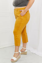 Load image into Gallery viewer, DIBS 5395 Judy Blue Jayza Full Size Straight Leg Cropped Jeans