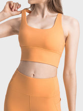 Load image into Gallery viewer, Scoop Neck Crisscross Straps Sports Bra