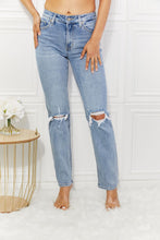 Load image into Gallery viewer, 2591 Abby High Rise Slim Straight Jeans