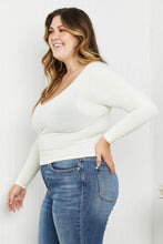 Load image into Gallery viewer, Yelete Scoop Neck Long Sleeve Top