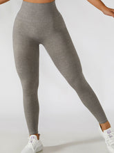 Load image into Gallery viewer, Elastic Waistband Cropped Sports Leggings
