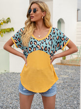 Load image into Gallery viewer, Leopard Waffle-Knit Short Sleeve Top