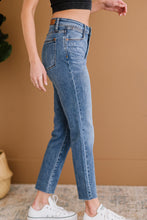 Load image into Gallery viewer, Judy Blue Sunflower Fields Full Size Run Embroidered Relaxed Jeans