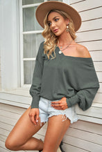 Load image into Gallery viewer, Long Sleeve Solid V Neck Thermal Top